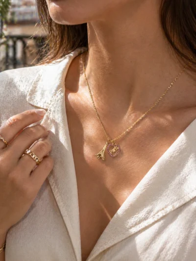 rose-rhintsone-paris-souvenir-necklace-for-women