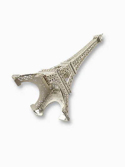 must-have-souvenirs-from-paris-roneljake