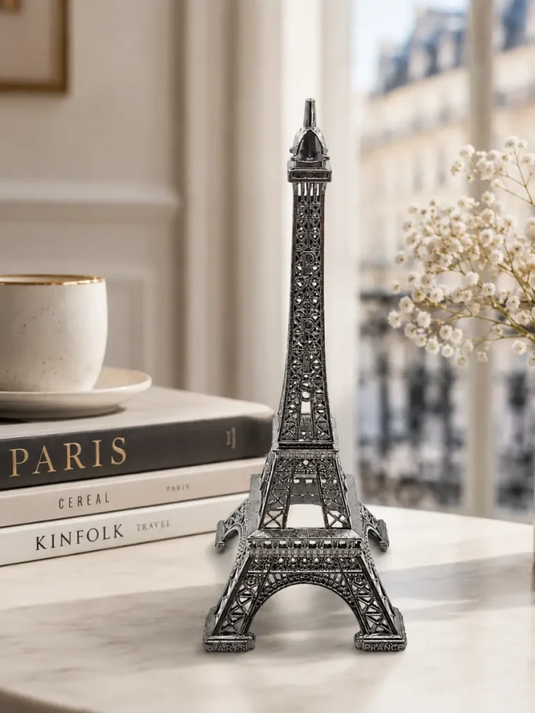 Eiffel-Tower-Souvenir-Gift_Roneljake